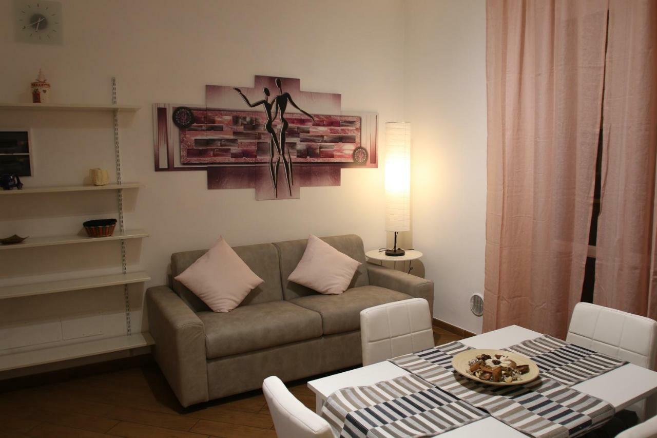 dany holidays apartment Firenze Bagian luar foto